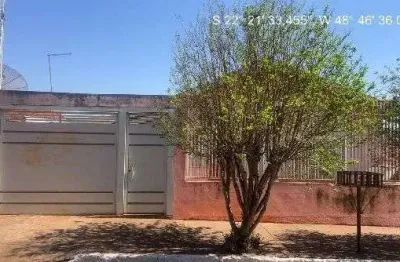 Casa à venda, 182 m² por R$ 251.739,15 - Vila Camilo Razuk - Pederneiras/SP