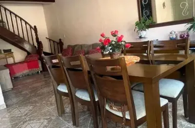 Sobrado com 4 dormitórios à venda, 300 m² por R$ 750.000 - Vila Nova - Barueri/SP