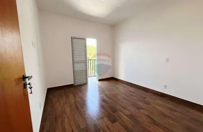 Sobrados á venda  em condomínio fechado na cidade de bragança paulista- sp