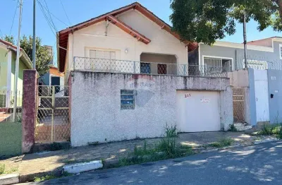 Imóvel amplo na vila municipal – espaço de sobra para transformar e valorizar