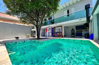 Casa térrea com piscina no jabaquara, 3 dormitórios e 3 vagas, por r$1.950.000 - jabaquara - são pau