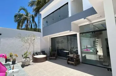 Casa com 3 quartos à venda na Rua dos Hibiscos, Balneário Praia do Pernambuco, Guarujá