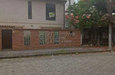 Sobrado no centro de itanhaem 04 dormitórios 04 banheiros para locaçao