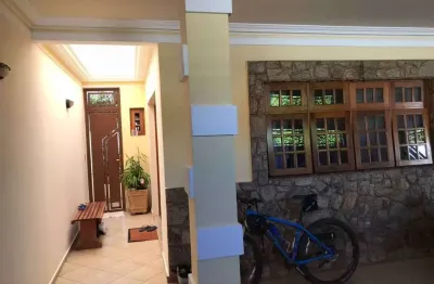 Casa com 3 quartos à venda no Jardim América, Bauru 