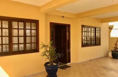 Casa com 3 quartos para alugar na rua floriano peixoto, jardim estoril, bauru por r$ 4.900