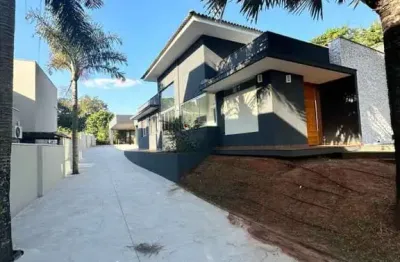 Casa com 3 quartos para alugar no Recanto dos Nobres, Agudos 