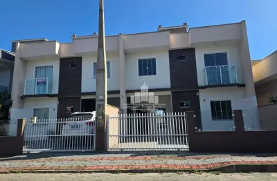 Casa com 3 quartos à venda na Loteamento Jardim Curitiba, Praia do Ervino, São Francisco do Sul, 105 m2 por R$ 570.000