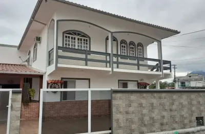 Casa com 4 quartos à venda no Centro, Palhoça 