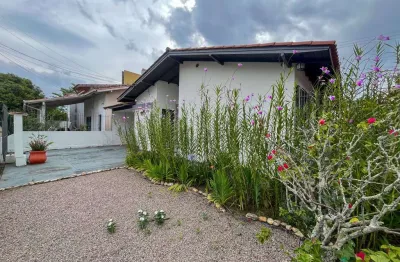 Casa com 3 quartos à venda no Kobrasol, São José 