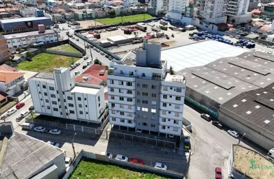 Cobertura com 3 quartos à venda na Rua das Camélias, Kobrasol, São José