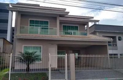 Oportunidade! casa com 3 dormitórios  com  excelente localização
