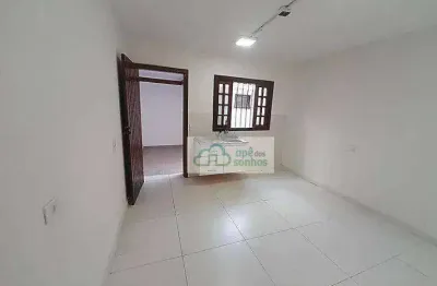 Casa com 2 quartos para alugar na Rua Coriolano, 1719, Vila Romana, São Paulo