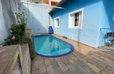 Casa térrea com 3 dormitórios com lazer e piscina - piquiri
