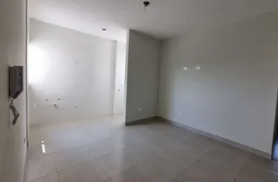Apartamento 2 quartos, sendo 1 quarto com varanda, área de serviço, 1 vaga de garagem, pirituba.