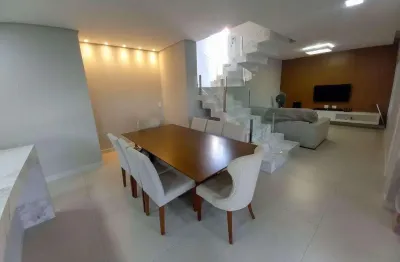 Casa à venda em nova odessa, jardim maria helena, com 3 suítes, com 245 m²