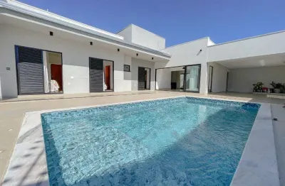 Casa à venda em nova odessa, jardim maria helena, com 3 suítes, com 214 m²
