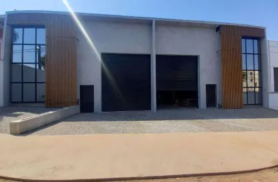 Salão para alugar em americana, loteamento industrial machadinho, com 652 m²