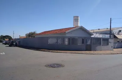 Casa à venda em Americana, Jardim São Vito, com 3 quartos, com 140 m²