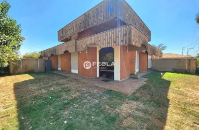 Casa à venda em americana, iate clube de americana, com 2 suítes, com 249 m²
