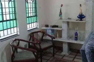 Sobrado a venda com 2 dormitórios e 2 vagas de garagem a  10 minutos do metrô alto do  ipiranga