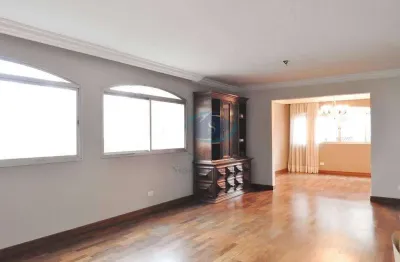 Apartamento alto padrão com 4 dormitórios,3 suíte,3 vagas de garagem,206m²,em excelente localização,aceita proposta.