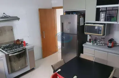 Sobrado metro santos imigrantes com 3 dormitórios,2 suítes,2 vagas,sala 2 ambientes,ótima localização,aceita proposta.