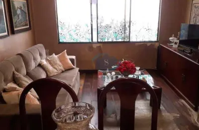 Sobrado com 3 dormitórios,1 suíte,2 vagas paralelas,entrada lateral,quintal com piscina,aceita proposta,precisa de reforma.