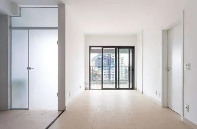 Apartamento a venda com 2 dormitórios, sendo uma suíte, 1 vaga em moema