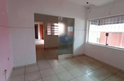 Sobrado excelente para comércio a 5 minutos do metrô santos imigrantes,excelente localização,com 3 salas,2 quartos,2 wcs,3 vagas,aceita proposta.