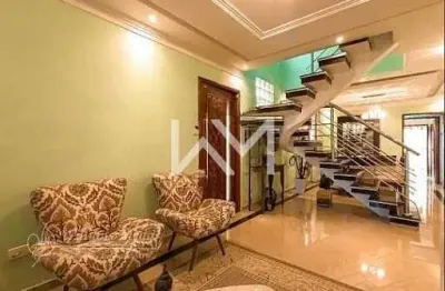 Vendo belíssimo sobrado alto padrão com 4 dormitorios sendo 2 suites 4 vagas de garagem, 180m² por
