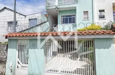 Linda casa assobradada de três andares com excelente vista, próximo às rodovias fernão dias e presi