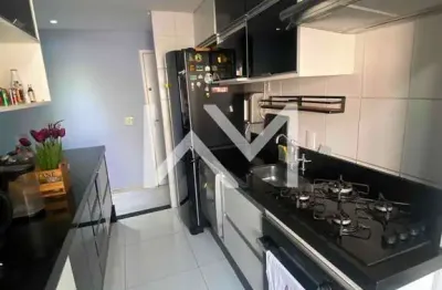Apartamento com 58m² com 2 quartos, 1 suíte, 2 vagas de garagem e andar alto no condomínio parque r