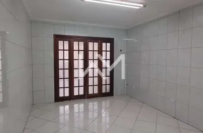 Sobrado à venda com 3 quartos, 1 suíte, área para salão de festas e área gourmet, jardim bom clima,