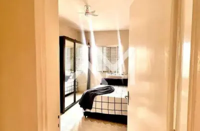 Ótima casa à venda com 3 dormitórios, 1 banheiro, 1 vaga de garagem,  81m², vila zamataro em guarul