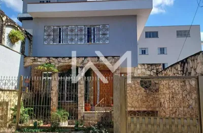 Sobrado com piscina na vila galvão- 3 quartos, 1 suíte, 3 vagas de garagem, ao lado do lago dos pat