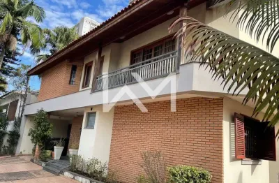 Sobrado comercial ou residencial alto padrão à venda, terreno de 920 metros, em vila rosália, guaru