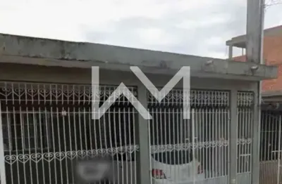 Casa à venda  ideal para investidor, com 4 dormitórios, sendo 2 suítes, 5 vagas de garagem, 250m²,