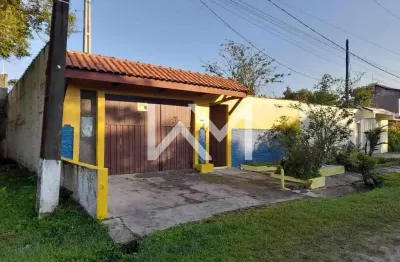 Casa à venda com 3 quartos, sendo 1 suíte e 5 vagas, santa cruz, itanhaém, sp