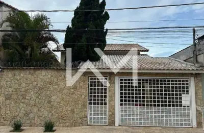 Sobrado para venda e locação com 4 dormitórios, sendo 1 suíte, 2 banheiros, 250m², Jardim President