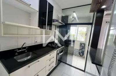 Apartamento para locação no condomínio Máximo com 2 dormitórios, 1 banheiro, 1 vaga de garagem, 45m