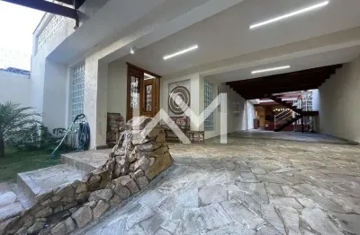 Casa para fins comerciais ou residenciais - Venda (porteira-fechada) /locação - 3 dorms, sendo 1 su