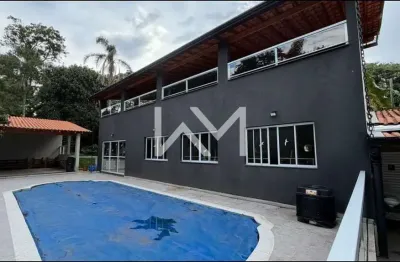 Chácara espaçosa à venda com 3000m², 11 dormitórios, sendo 2 suítes, Luiz Fagundes, Mairiporã  -  S