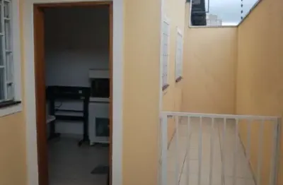 Apartamento com moveis planejados a 240 mts metro patriarca