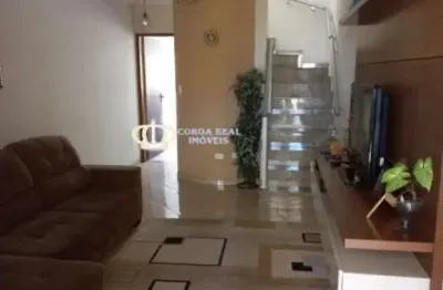 Sobrado de 3 dormitorios e 2 vagas em ótima localização