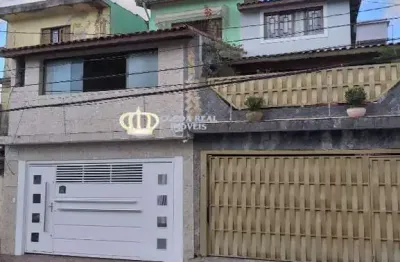 Sobrado com 3 quartos sendo 2 suítes 2 vgs no jd fernandes