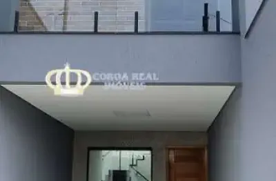 Sobrado frontal com 3 quartos sendo 1 suíte na patriarca