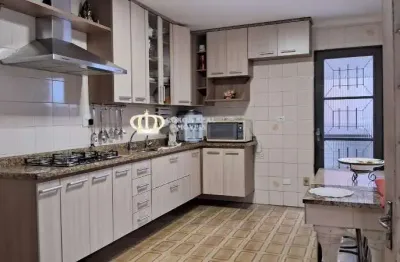 Sobrado com 4 dormitórios 2 vagas próximo do metrô patriarca