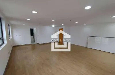 Conjunto comercial com 55 m² de área útil, 1 sala em vão livre, 2 banheiros e 1 vaga de garagem, localizado no Jardim Paulista.