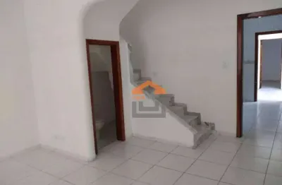 Sobrado à venda com 3 suítes, 4 banheiros e 2 vagas de garagem, localizado no paraíso.