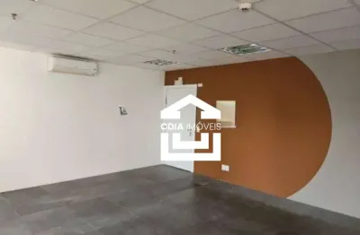 Conjunto comercial para locação com3 banheiros e 5 vagas de garagem, localizado em pinheiros.